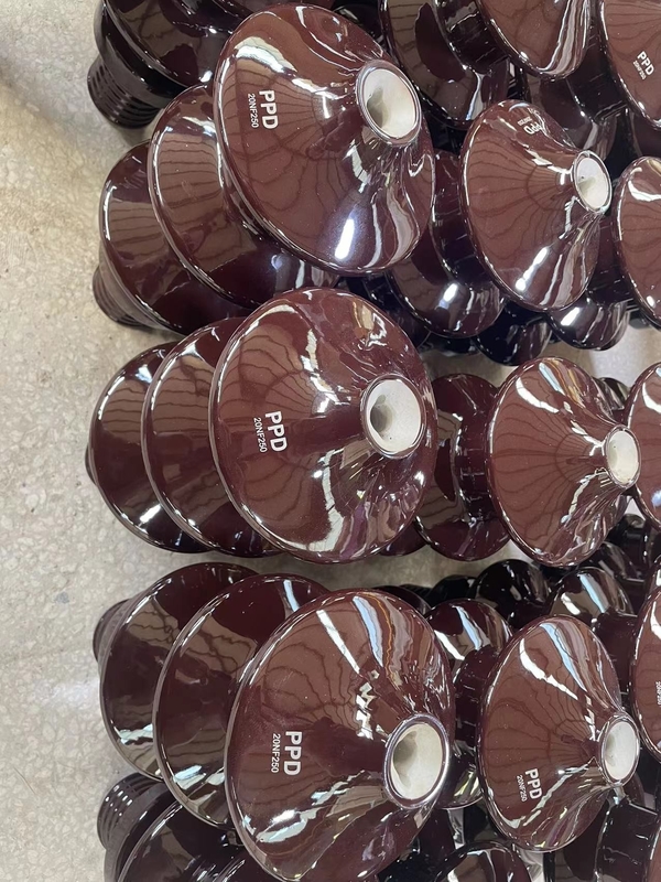 20NF250 Brown esmaltó al OEM del aislador del buje del transformador de la porcelana C-110 disponible