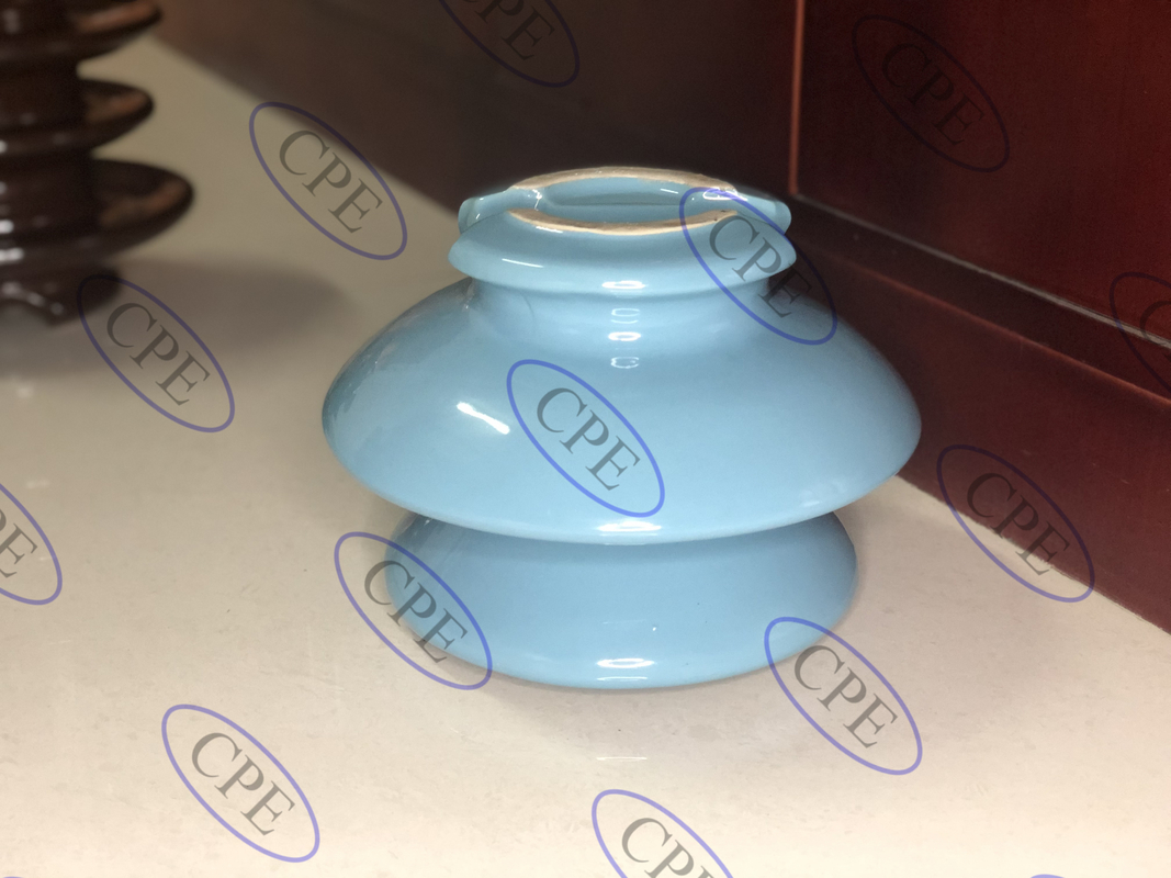 Porcelana no porosa Pin Insulator For Distribution Line