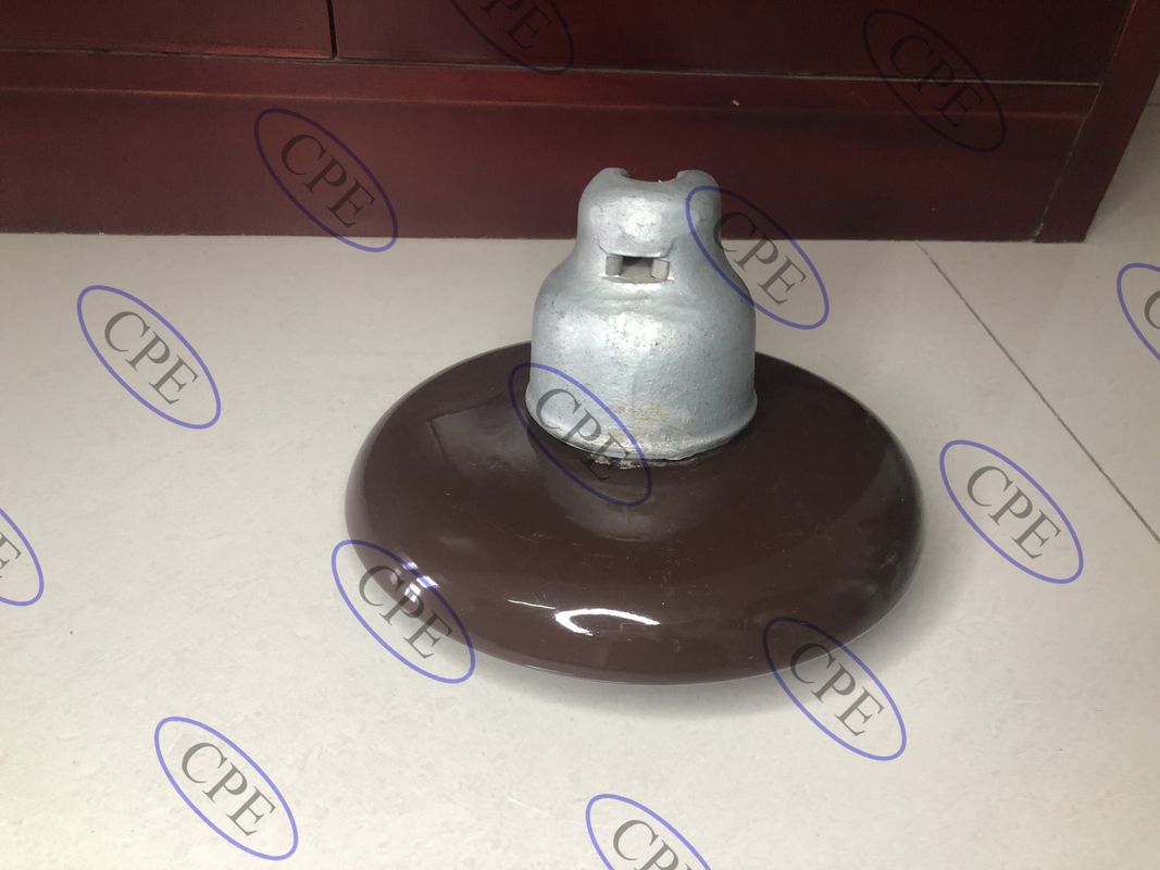 Tipo aisladores de la suspensión de la porcelana C-110 del ANSI Brown