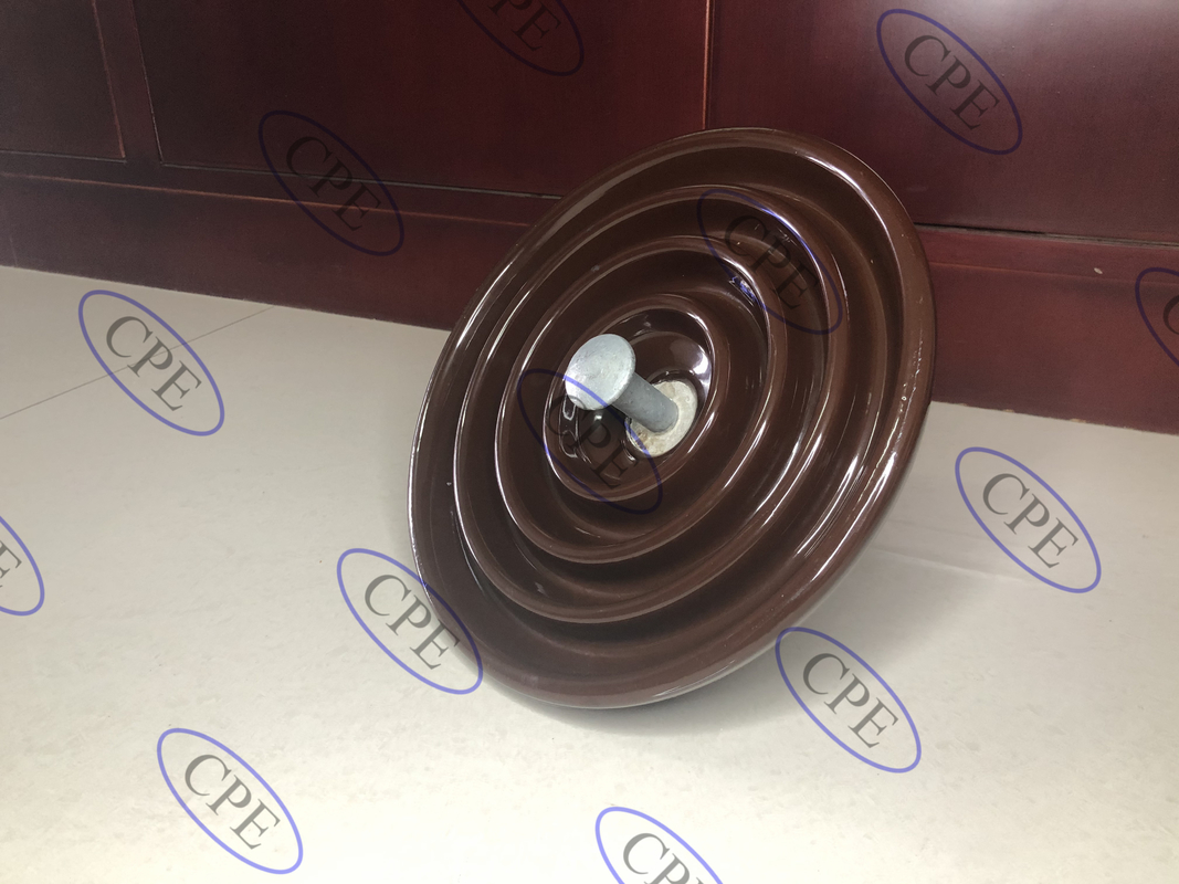 Tipo aisladores de la suspensión de la porcelana C-110 del ANSI Brown