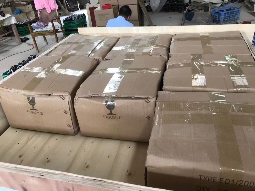 Transformador inmerso en aceite de la porcelana del diseño del OEM que forra el estruendo 42530