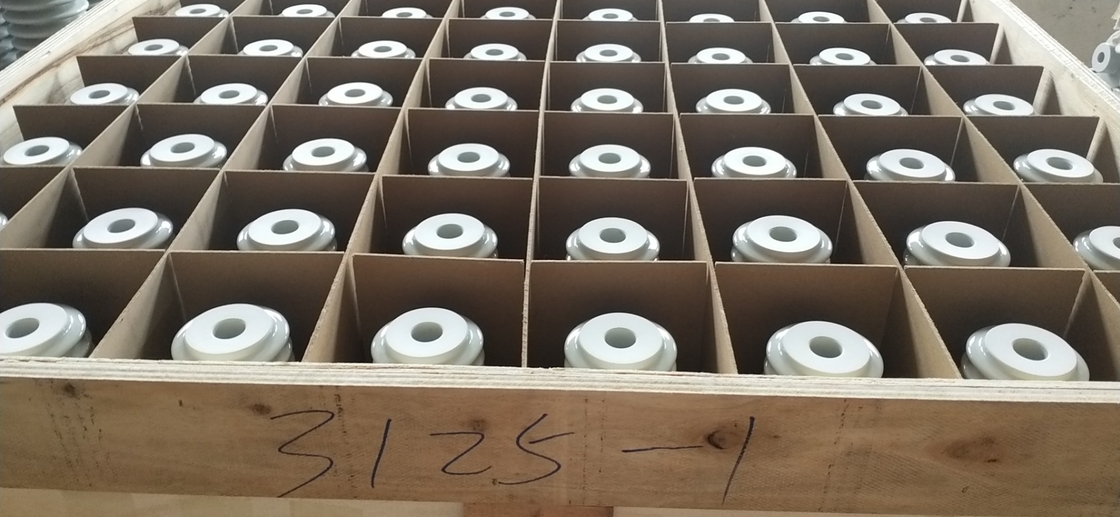 El gas estándar del IEC 36kV 12Sheds aisló forrar al OEM blanco del color