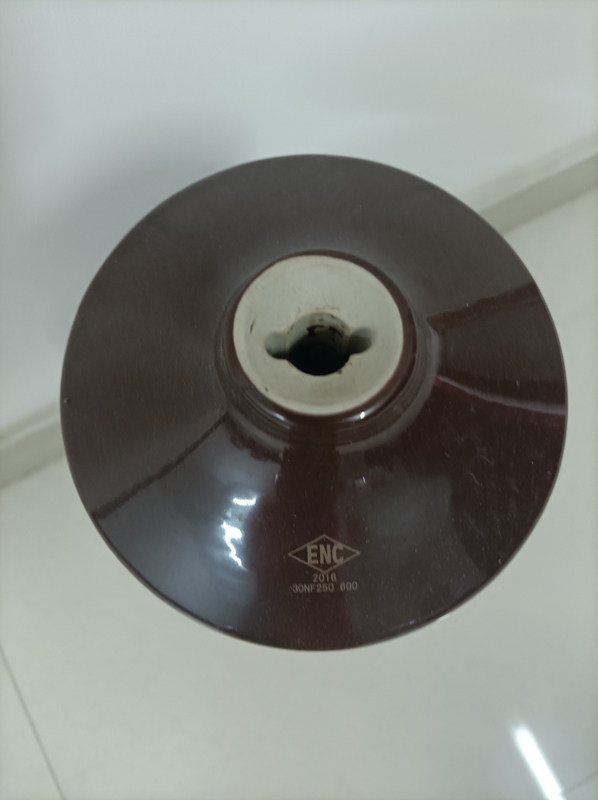 Buje estándar CD600MM de la porcelana del transformador DIN42531 30NF250